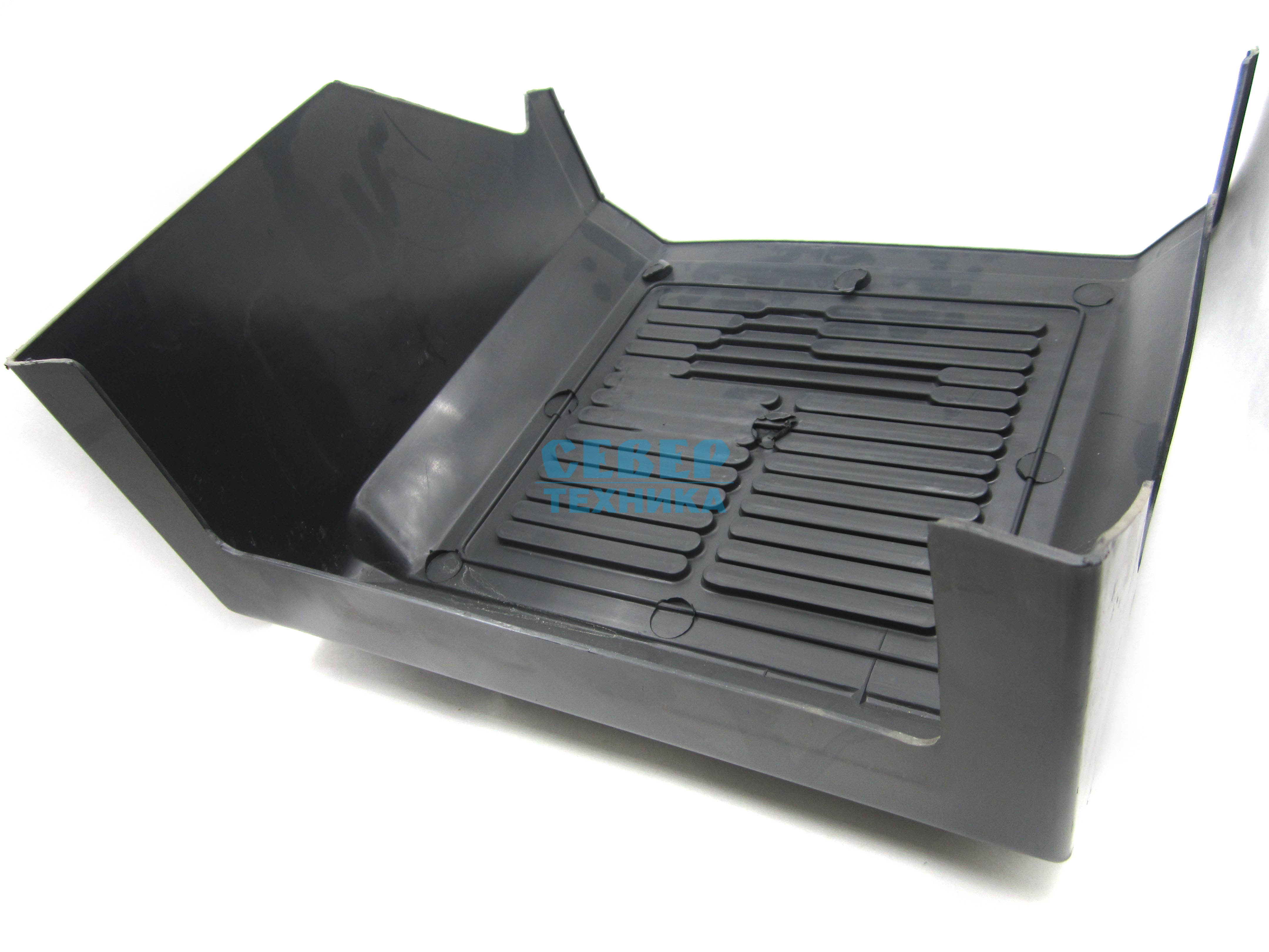 Кожух двигателя /Буран