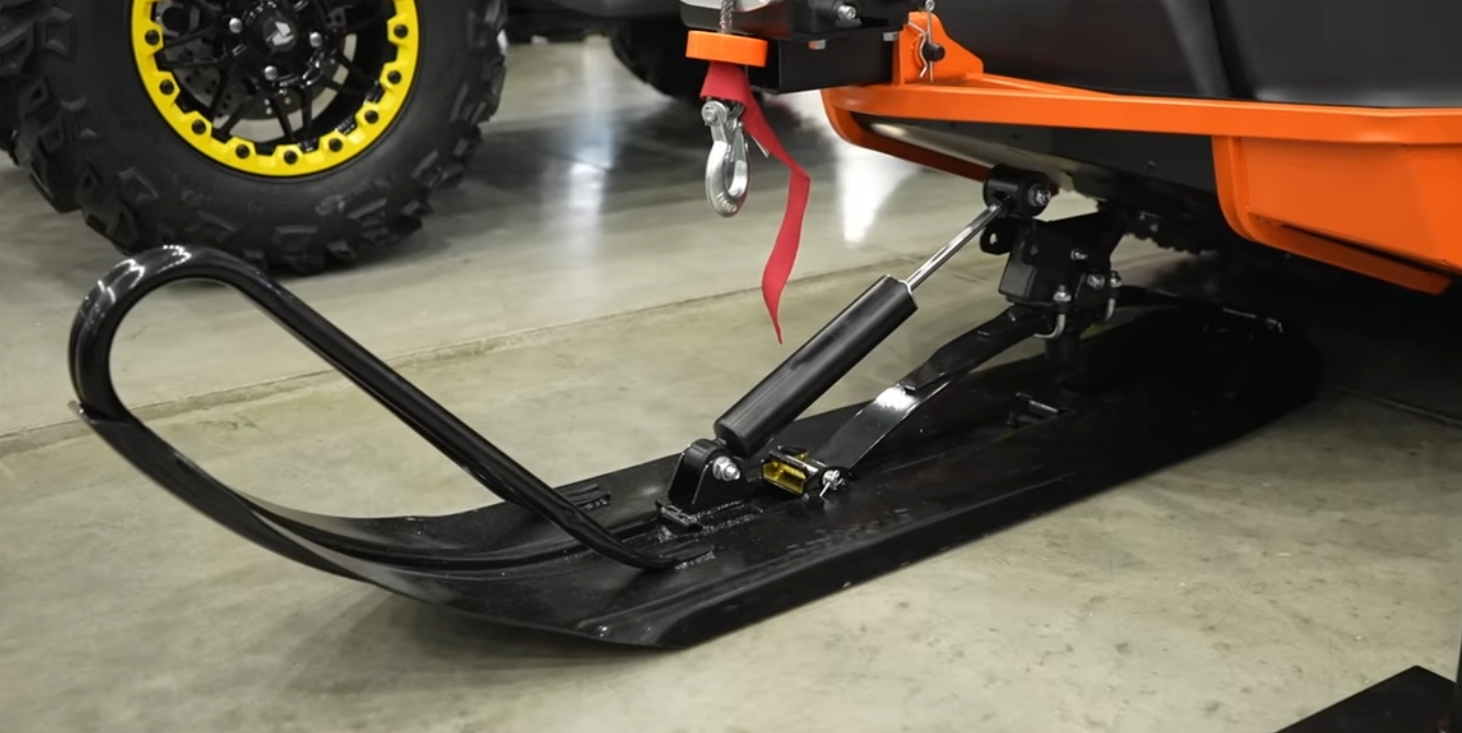 Лыжа ЯКУТ /Буран 1300*300 с аморт-м и шкворнем ТЕРРАТРАК