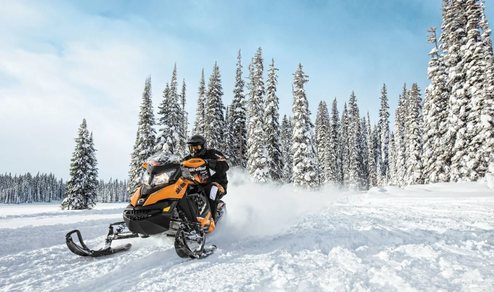 Как правильно подготовить снегоход к зимнему сезону: чек-лист от профессионалов