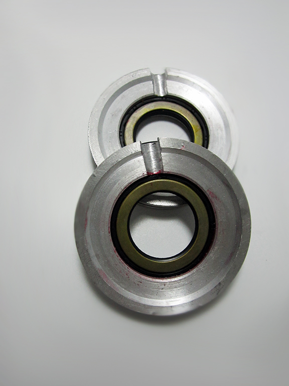 Обоймы с манжетами к/вала 2 шт. DD (тюнинг) /Буран