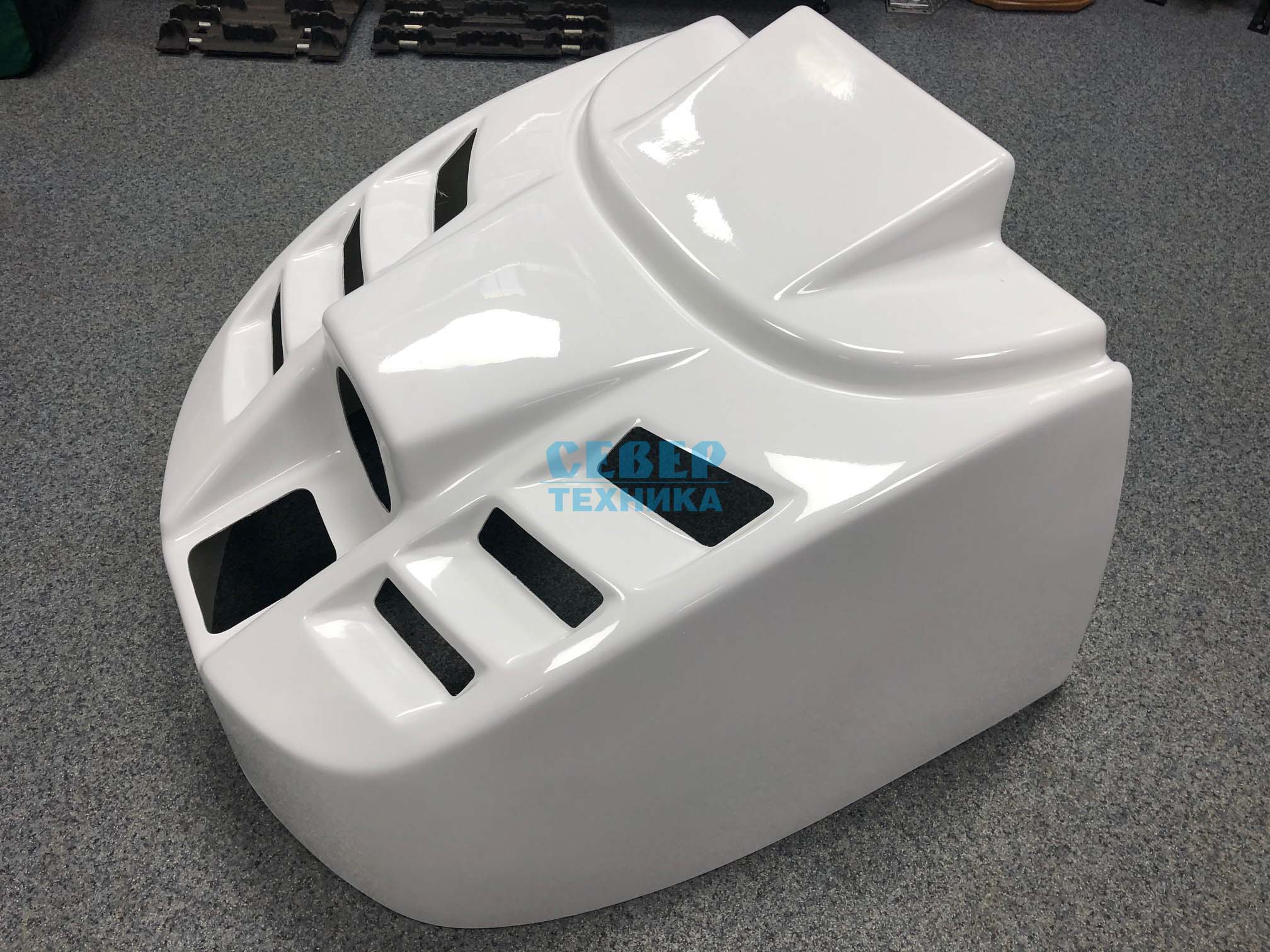 Капот /Буран 640 (фирменный)